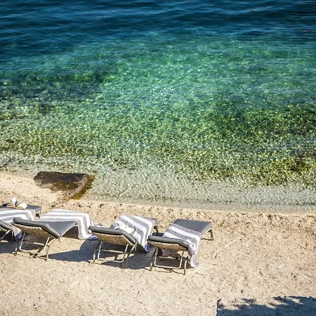 Villa Palace Al Nera 1 Deluxe By The Sea Swimming Pool