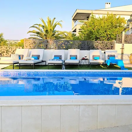 Palace Al Nera 1 Deluxe By The Sea Swimming Pool Trogir