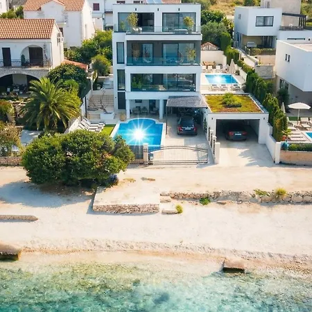 Palace Al Nera 1 Deluxe By The Sea Swimming Pool * Trogir