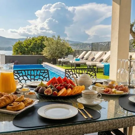 Palace Al Nera 1 Deluxe By The Sea Swimming Pool Trogir